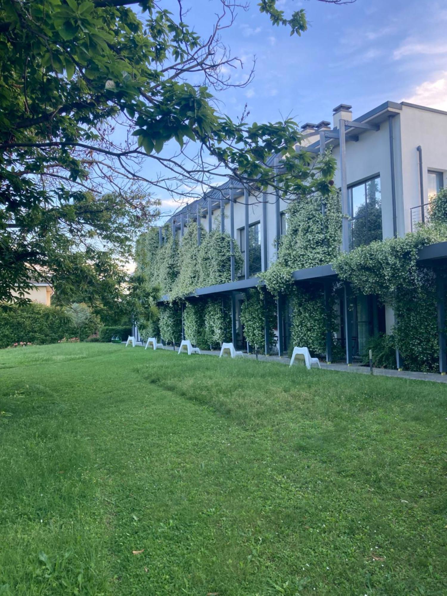 Mxp Rooms Guest House Cardano Al Campo Εξωτερικό φωτογραφία