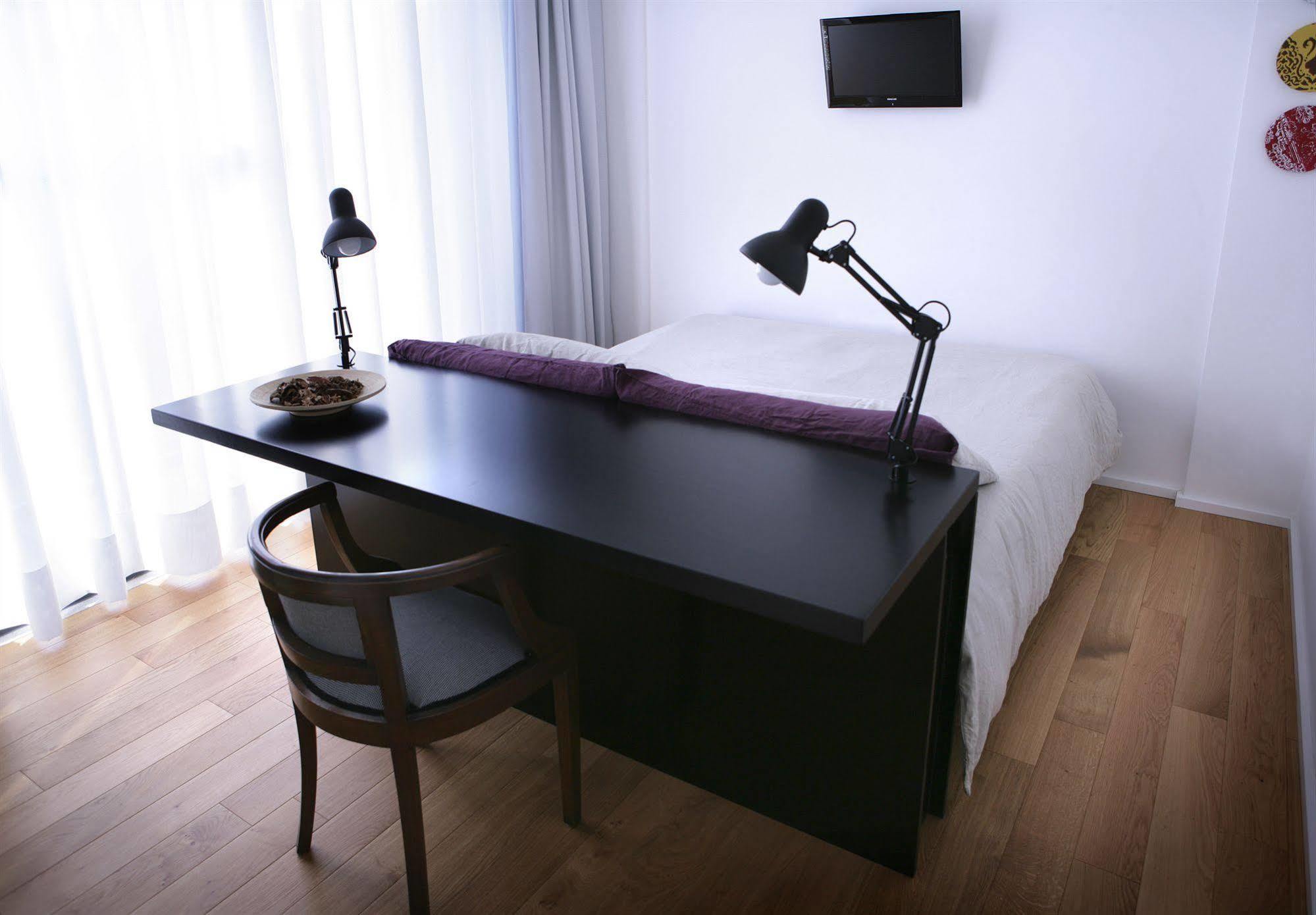 Mxp Rooms Guest House Cardano Al Campo Εξωτερικό φωτογραφία
